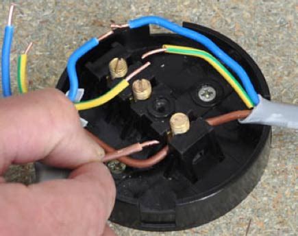 how to attach wire junction box|3 terminal junction box wiring.